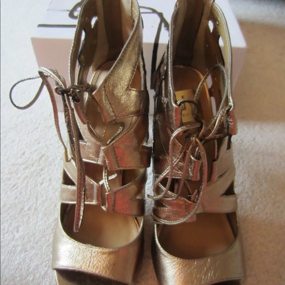 Dolce Vita Safia Gold Copper Lace Up High Heels Sandals Sz 8.5 - Picture 6 of 7